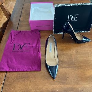 Authentic Diane Von Frustenberg Bethany pump in the dark navy color.